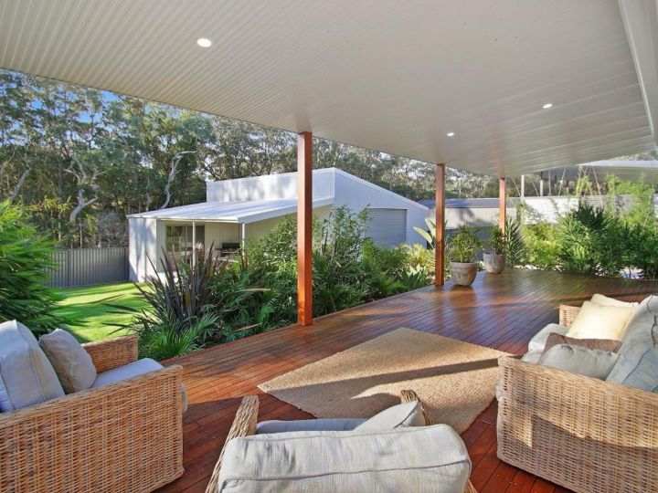 Luxury Spacious Entertaining Areas and Close to Hyams Beach Guest house, Erowal Bay - imaginea 2