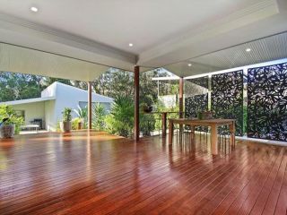 Luxury Spacious Entertaining Areas and Close to Hyams Beach Guest house, Erowal Bay - 5
