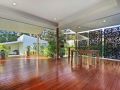 Luxury Spacious Entertaining Areas and Close to Hyams Beach Guest house, Erowal Bay - thumb 5