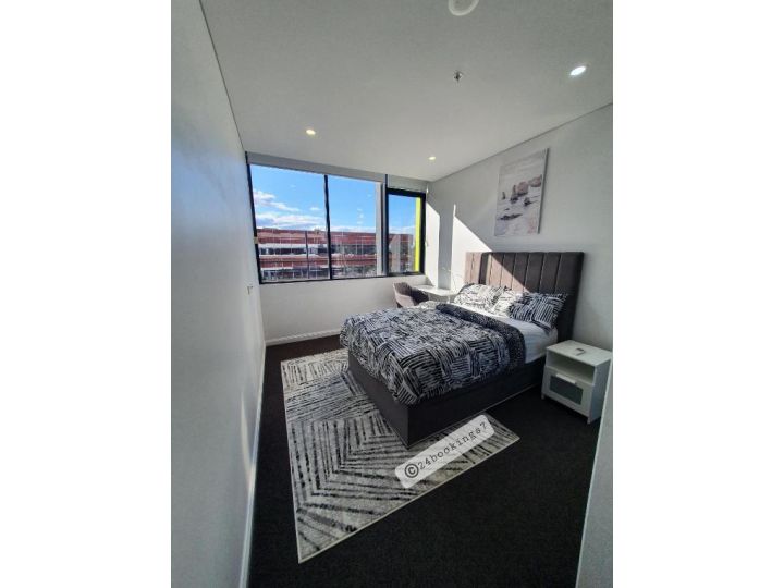 Luxury Villa - Sleeps 6, Premium memory foam beds, heated pools, sauna and gym Apartment, Sydney - imaginea 9