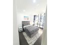 Luxury Villa - Sleeps 6, Premium memory foam beds, heated pools, sauna and gym Apartment, Sydney - thumb 2