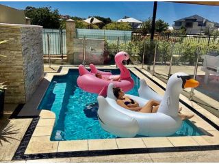 LUXURY VILLA W POOL & SPAS Guest house, Coogee - 1