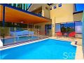 LUXURY VILLA W POOL & SPAS Guest house, Coogee - thumb 2