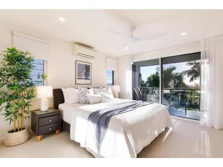 Luxury with beautiful views in the heart of Noosa Guest house, Noosa Heads - imaginea 1