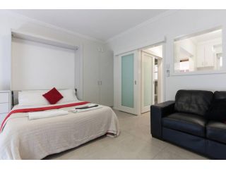 M4 West Perth Studio Apartment Apartment, Perth - 5
