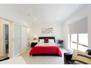 M5 West Perth Studio Apartment Apartment, Perth - 1