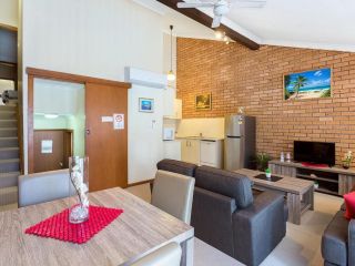 Macadamia Court, Unit 2, 8 Government Road Guest house, Nelson Bay - 3