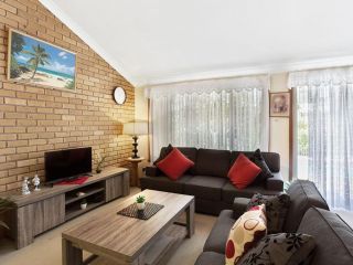 Macadamia Court, Unit 2, 8 Government Road Guest house, Nelson Bay - 4