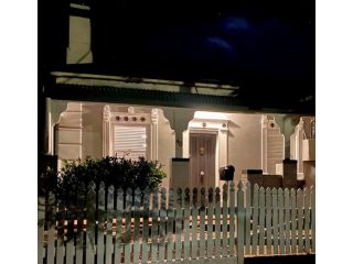 Macleay Cottage with plunge pool and local arts Guest house, Dubbo - 5