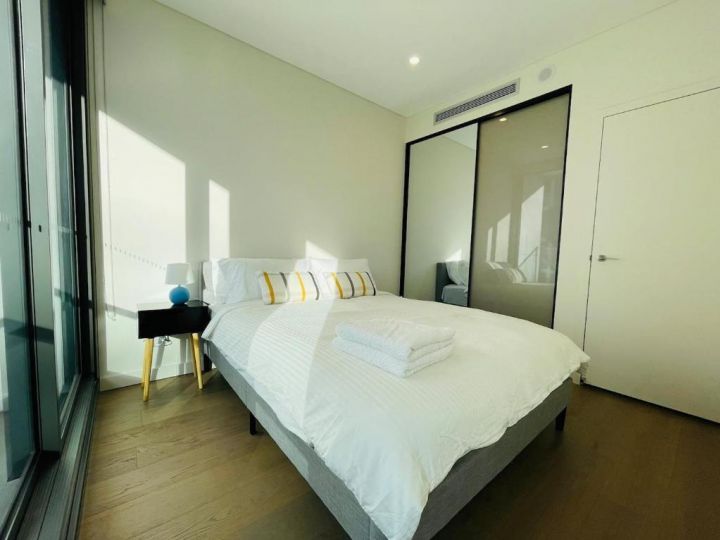 Macquarie Park high level 2bed 2bath with Study Gym & Pool Apartment, Sydney - imaginea 5