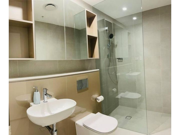 Macquarie Park high level 2bed 2bath with Study Gym & Pool Apartment, Sydney - imaginea 20