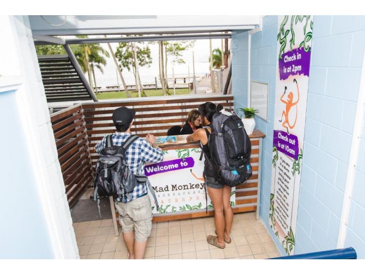 Mad Monkey Backpackers Waterfront Hostel, Cairns - imaginea 5