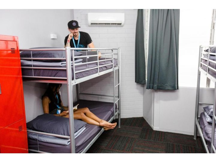 Mad Monkey Backpackers Waterfront Hostel, Cairns - imaginea 6