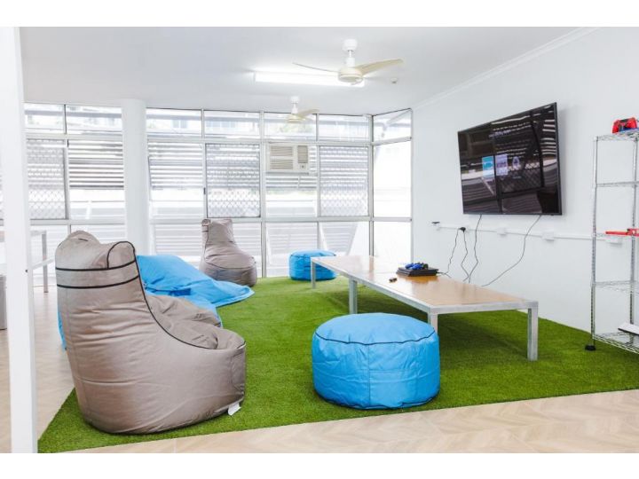 Mad Monkey Backpackers Waterfront Hostel, Cairns - imaginea 17