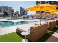 Beachside Studio Apartment with Ocean & City views Apartment, Gold Coast - thumb 19