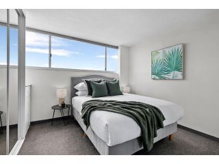 Stunning Ocean Views With Manly At Your Doorstep Apartment, Sydney - 1