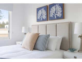 MadeComfy Trendy Apartment on Dee Why Beach Apartment, Deewhy - 1