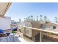 MadeComfy Trendy Apartment on Dee Why Beach Apartment, Deewhy - thumb 6
