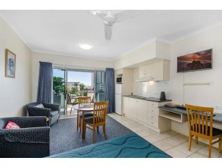 Madison Ocean Breeze Apartments Hotel, Townsville - 4