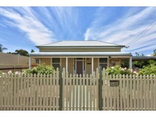 Maeville Cottage Guest house, Broken Hill - 2