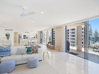 Maili Unit 10 Apartment, Gold Coast - 1