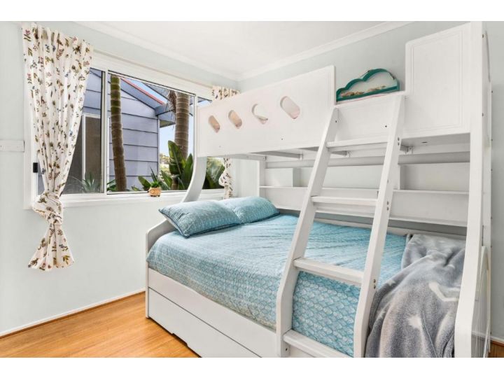MalCalm Place Guest house, Surf Beach - imaginea 14