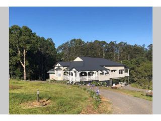 Maleny Country House - Queenslander on Acreage Guest house, Maleny - 1