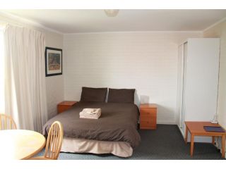 Malibu Apartments - Perth Aparthotel, Perth - 4