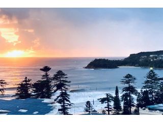 Manly Ocean Beach View Sunrise Harbour View Sunset Apartment, Sydney - 1