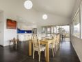 Manna Tree Farm -modern home with majestic views in stunning countryside Guest house, Jindabyne - thumb 3