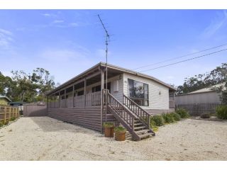 Marengo Beach And Reef Guest house, Marengo - 1