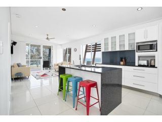 Marina Beach Holiday Home Apartment, Queensland - 2