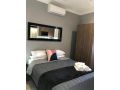 The Mark Studios Apartment, Newcastle - thumb 9