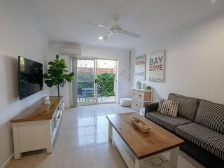 Martys Little Beach No1 Apartment, Nelson Bay - 4