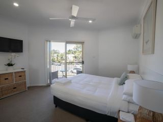 Martys Little Beach No1 Apartment, Nelson Bay - 1