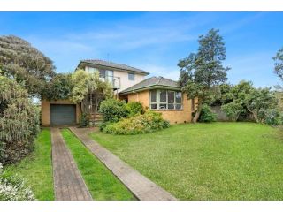 Matching Green on The Parade - perfect location! Guest house, Ocean Grove - 5