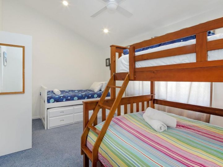 &#x27;Matilda&#x27; - Spacious & centrally located with great lake views Guest house, Jindabyne - imaginea 8