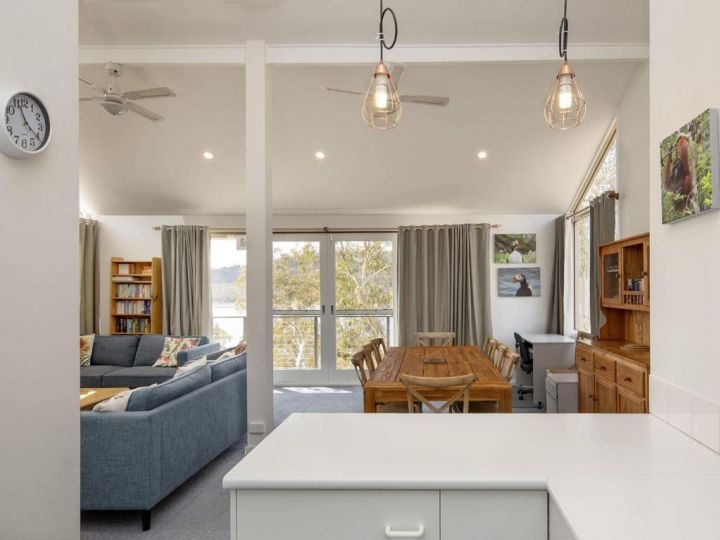 &#x27;Matilda&#x27; - Spacious & centrally located with great lake views Guest house, Jindabyne - imaginea 4