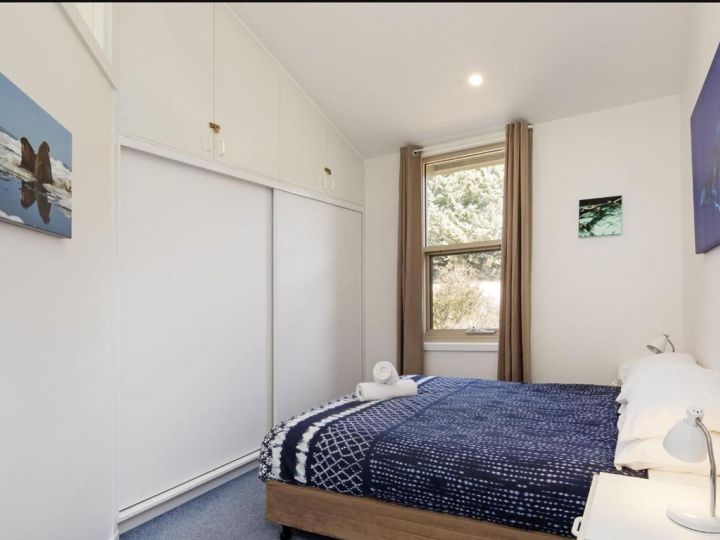 &#x27;Matilda&#x27; - Spacious & centrally located with great lake views Guest house, Jindabyne - imaginea 7