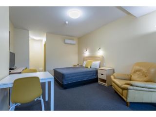 Mayfair Plaza Motel and Apartments Hotel, Hobart - 1