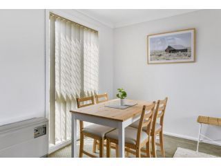 McLachlan Apartment 3 Pet Friendly Walk to Town Apartment, Orange - 4