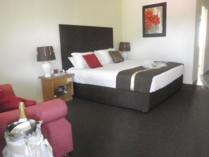 McNevins Logan Park Motel Hotel, Queensland - imaginea 12
