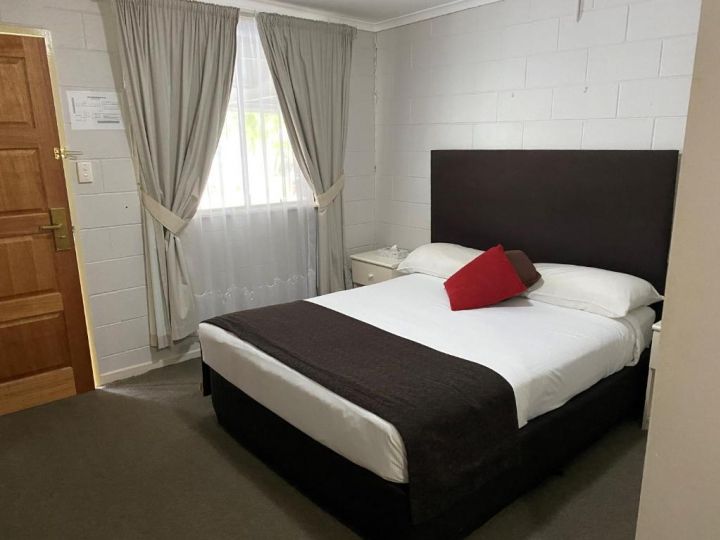 McNevins Logan Park Motel Hotel, Queensland - imaginea 13