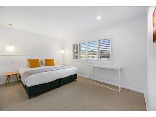 Mediterranean-Inspired Surfers Paradise Escape Apartment, Gold Coast - 3