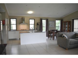Melawondi Spring Retreat Bed and breakfast, Queensland - 1