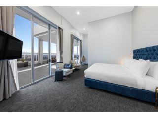 Meriton Suites Bondi Junction Hotel, Sydney - 3