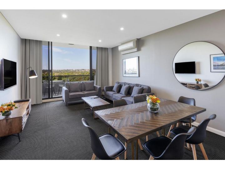 Meriton Suites Waterloo Hotel, Sydney - imaginea 2