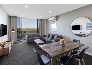 Meriton Suites Waterloo Hotel, Sydney - 2