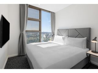 Meriton Suites George Street, Parramatta Hotel, Sydney - 1