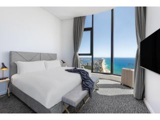 Meriton Suites Surfers Paradise Aparthotel, Gold Coast - 2